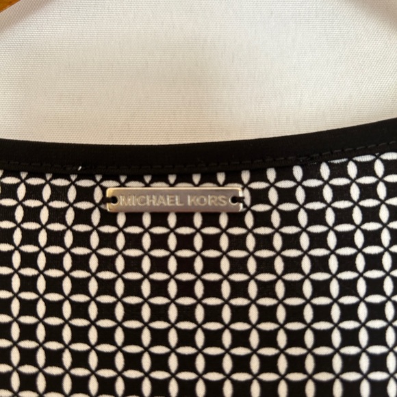 Michael Kors Monochrome Flared Sleeve Blouse - Picture 4 of 6